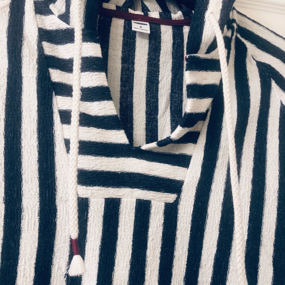 Old Navy Beach top Cover UP! ~ sz.(MED)